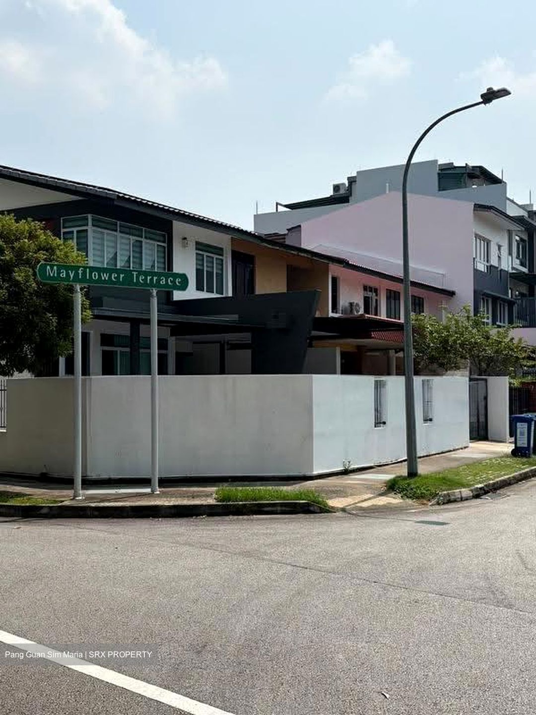 Mayflower Gardens (D20), Terrace #627927061